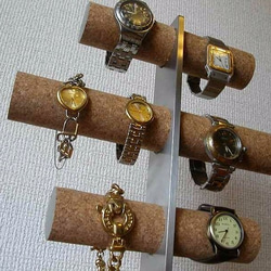 クリスマスに！ステンレス製8本掛けインテリア腕時計収納スタンド　ロングトレイ 3枚目の画像