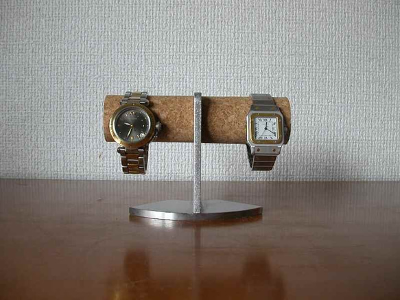 バレンタインデーに♪　2本掛け腕時計インテリアスタンド 2枚目の画像