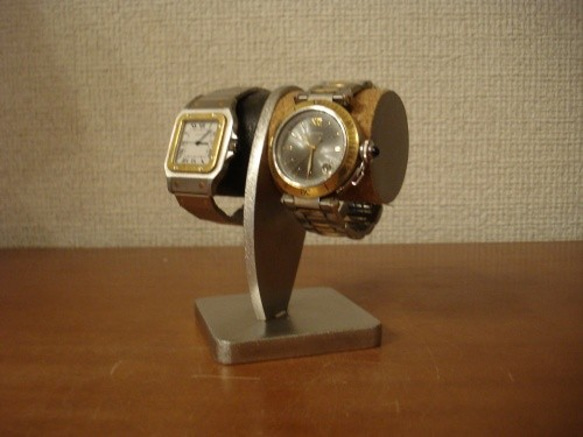 プレゼントに　2本掛け白黒どっしり腕時計スタンド　No.130327 1枚目の画像