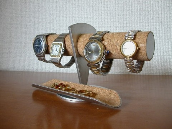 クリスマスに　　トレイ付き4本掛け腕時計ディスプレイスタンド 1枚目の画像