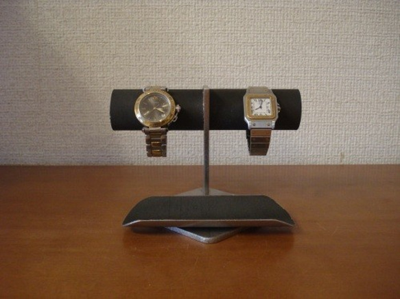 クリスマスに　2本掛けブラックトレイ付きななめ支柱腕時計スタンド　バックトレイバージョン No.150412 2枚目の画像