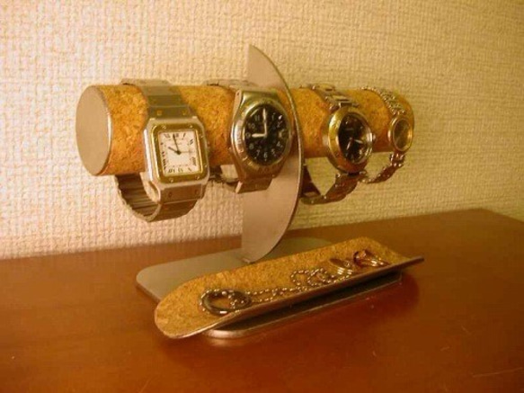 バレンタインデーにどうぞ　　腕時計4本掛けロングトレイ付きハーフムーン腕時計スタンド 4枚目の画像
