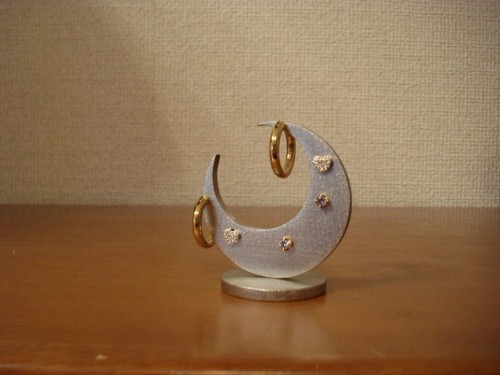 誕生日プレゼントに　三日月ピアススタンド 　ＡＫデザイン