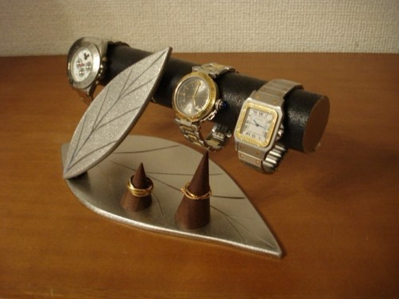 ご入学、ご就職祝に　ダブルリーフダブルリング腕時計スタンド　ブラック 4枚目の画像