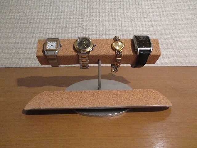 在庫あり　母の日に間に合います！腕まわりが大きい時計専用角パイプ腕時計スタンド　　181115