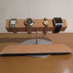 在庫あり　母の日に間に合います！腕まわりが大きい時計専用角パイプ腕時計スタンド　　181115 1枚目の画像
