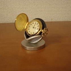 懐中時計スタンド　　横向き懐中時計蓋開きディスプレイスタンド 　ブラック 1枚目の画像