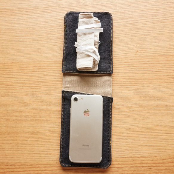 マスク と ティッシュ もしくは スマートフォン の容器。free case 岡山産デニム　サイズオーダー 6枚目の画像