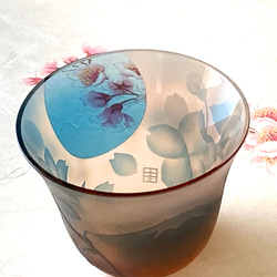 【木箱入】桜と富士山　ガラスのおちょこ　ぐい吞み　酒器【受注制作】 4枚目の画像
