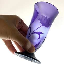 【一点もの】満月のセレナーデ　花柄　ひとくちグラス　足つきグラス　purple glassware 1客 5枚目の画像