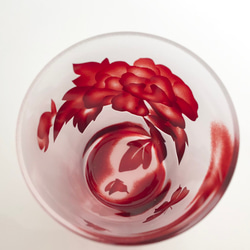 【木箱入】受注制作　猪鹿蝶（いのしかちょう）花札ガラスのおちょこ　3個セット ぐい呑み　酒器　リキュールグラス　 6枚目の画像