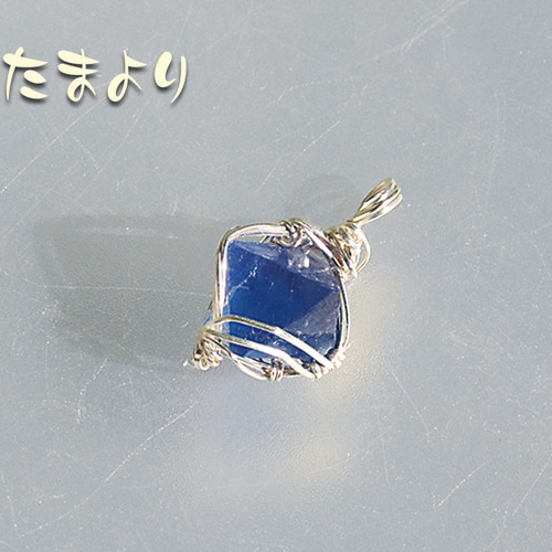 大漆の【青黄・福祿】ペンダント 瓢箪は、生涯福と禄、平安をもたらします 天然 大漆の【青黄・福祿】ペンダント 瓢箪は、生涯福と禄、平安を