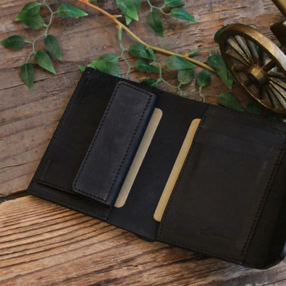 スタンダードな二つ折り財布 / Folded Wallet  *BLACK (右利き用) 6枚目の画像