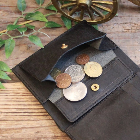 スタンダードな二つ折り財布 / Folded Wallet  *BLACK (右利き用) 7枚目の画像