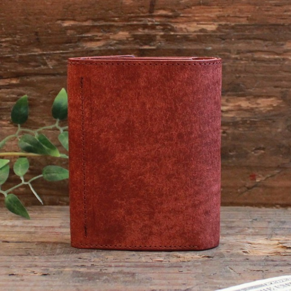 スタンダードな二つ折り財布 / Folded Wallet *BRICK RED (右利き用) 3枚目の画像