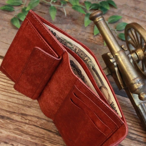 スタンダードな二つ折り財布 / Folded Wallet *BRICK RED (右利き用) 8枚目の画像