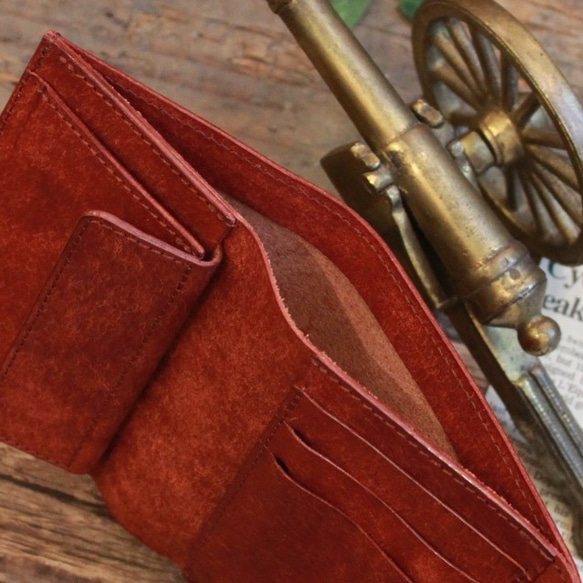 スタンダードな二つ折り財布 / Folded Wallet *BRICK RED (右利き用) 9枚目の画像