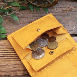 スタンダードな二つ折り財布 / Folded Wallet *YELLOW (右利き用) 7枚目の画像