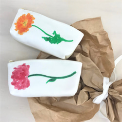 全新 Bloom Flower Horizontal Gusseted Pouch 花卉圖案粉紅色 第6張的照片