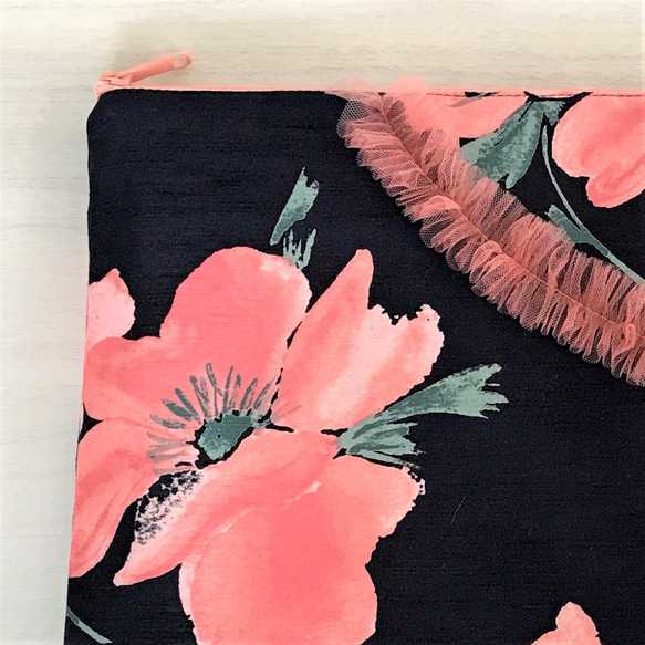 鮮豔的花朵山東花卉圖案方形平口袋海軍×珊瑚粉紅色 第4張的照片
