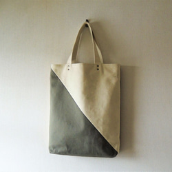 手提袋[Sankaku /垂直/ A4 / cxk]（11號帆布） 第5張的照片