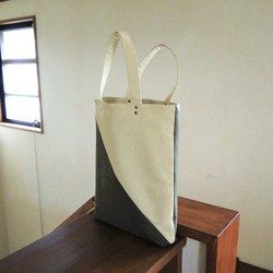 手提袋[Sankaku /垂直/ A4 / cxk]（11號帆布） 第6張的照片