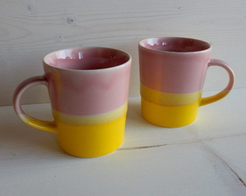 B級品 twotonecolorマグカップ(ピンク) マグカップ Kaneatsu工房 通販