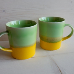 B級品　twotonecolorマグカップ(グリーン)　 1枚目の画像