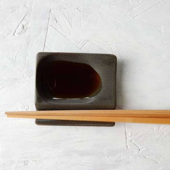 お箸とスプーン置き小皿　【流紋ブラック】 9枚目の画像