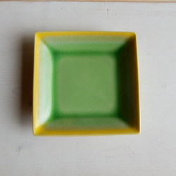 twotonecolor正角皿(グリーン) 1枚目の画像