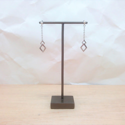 CLT字型ピアススタンド（3個入り） 4枚目の画像