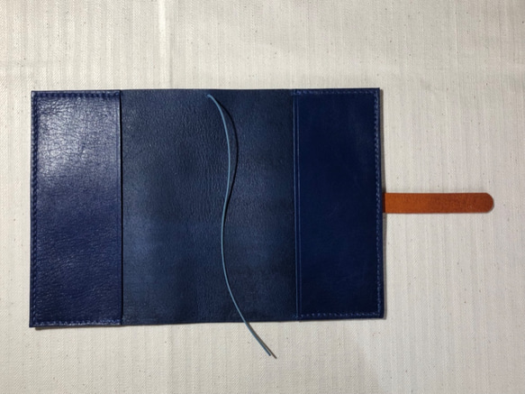 ハンドメイド『藍色の革の文庫カバー』 5枚目の画像