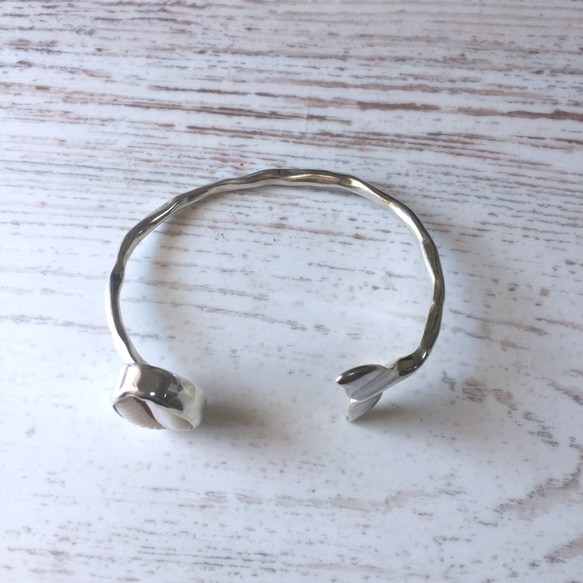 whale tail × shell silver bangle 4枚目の画像