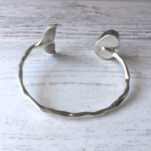 whale tail × shell silver bangle 6枚目の画像