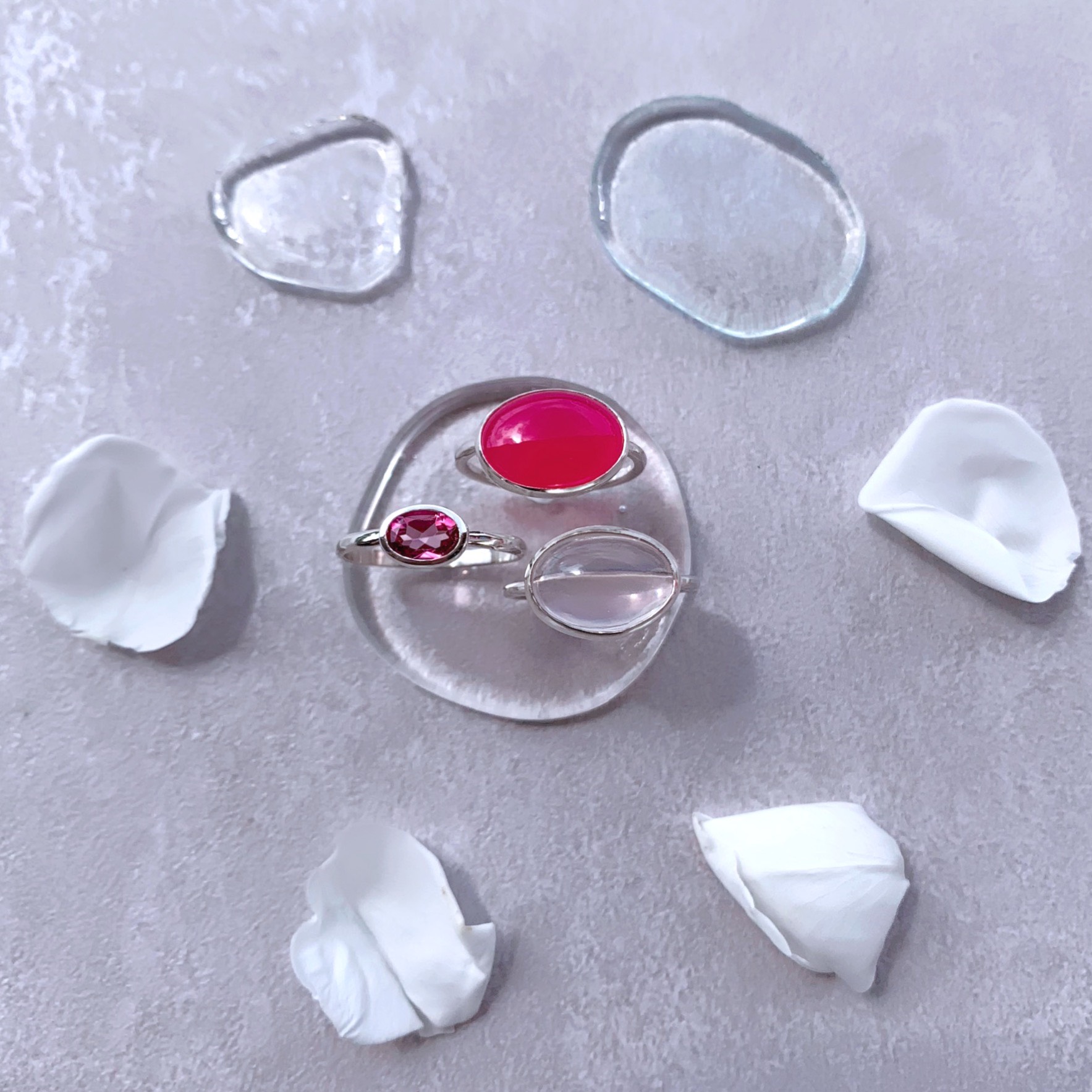 【受注製作】フューシャピンクカルセドニー 真鍮リング（silver変更可）