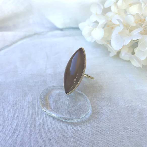 【受注製作】大粒マーキスグレーオニキス  真鍮リング（silver変更可） 1枚目の画像