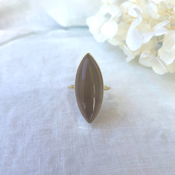 【受注製作】大粒マーキスグレーオニキス  真鍮リング（silver変更可） 2枚目の画像