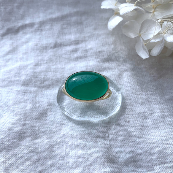 【受注製作】大粒 グリーンオニキス 真鍮リング（silver変更可） 1枚目の画像