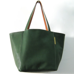 リバーシブルMサイズ グリーン+キャラメルブラウン　本革製　リバーシブルバッグ 2枚目の画像