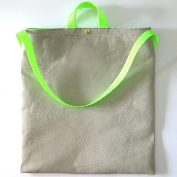 ショッパー グレージュ+ネオングリーン 本革製　ショッパーバッグ 3枚目の画像