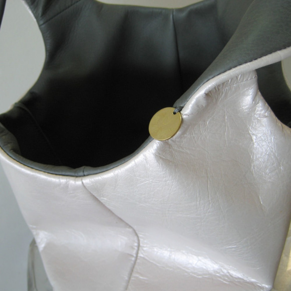 RDリバーシブルミニ ピンクゴールド+クロームグレイ　本革製　リバーシブルバッグ 6枚目の画像
