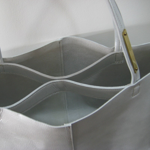OTONA eco-bag MLサイズ シルバー　本革製  トートバッグ 2枚目の画像