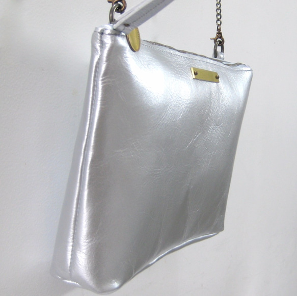 LARGE POCHETTE silver　本革製　ポシェット 2枚目の画像