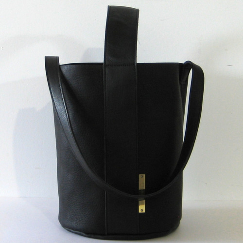 【展示品】#228 本革アシンメトリーバケツバッグ/ BLACK バケット ブラック 本革製 バケツ型バッグ バケツバッグ