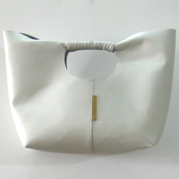 コイルハンドルバッグ(S) ホワイト 本革製　 2枚目の画像