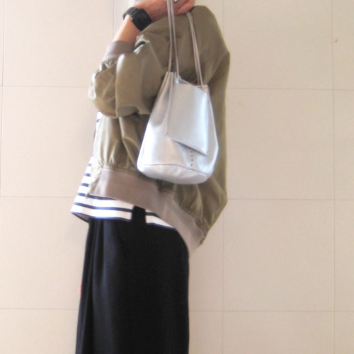 fofofofa ホワイト巾着バッグ 完売 巾着ショルダーバッグ-BUBBLE FLOER-(SILVER) | LIGHT CUBE