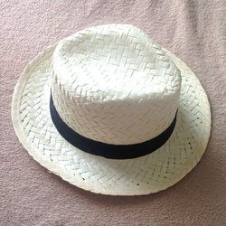 ホワイト パーム ヤシ繊維素材 ハワイアン ハット 帽子 モンステラリーフ ウッドビーズ ネックレス 2枚目の画像