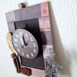 取り外せる時計◆壁掛けにもできるバックフェイクレザーのアンティーク風 壁掛け&置き時計 2枚目の画像
