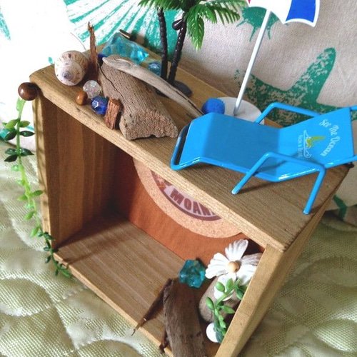 壁掛けもOK♪パラソルとビーチベッド□ミニチュアハワイアン