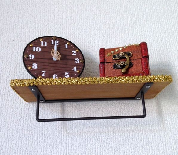 フックバー デザイン ウッドウォールシェルフ◆アンティーク風小物入れ＆2wayで使える時計のセット 3枚目の画像